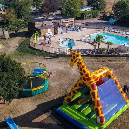 Mobil Cosy Avec Terrasse Au De - Api-1-52-585 Parque de Campismo