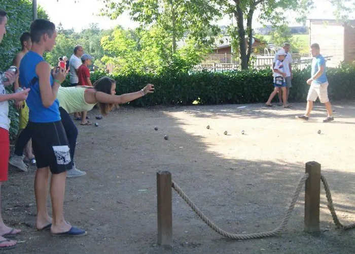 Mobil Cosy Avec Terrasse Au De - Api-1-52-585 キャンプ場 Naucelle